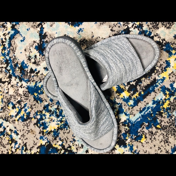 ISOTONER Slippers
